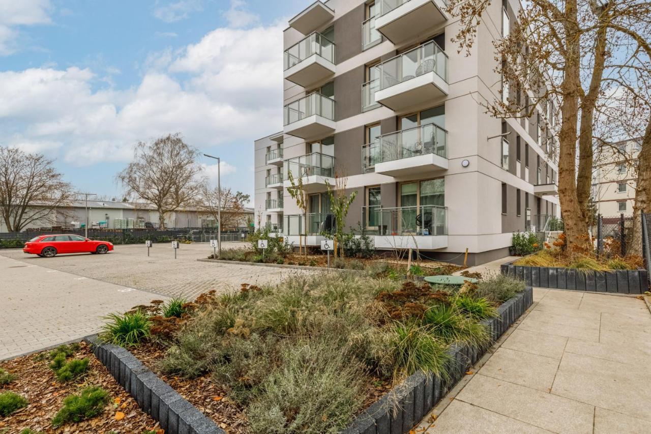 Green Square Apartment With Balcony Swinoujscie By Noclegi Renters Экстерьер фото